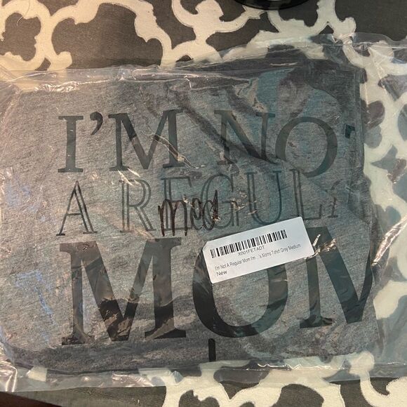 NEW I’m Not. Regular Mom I’m A Disney Mom T-shirt - Picture 1 of 4